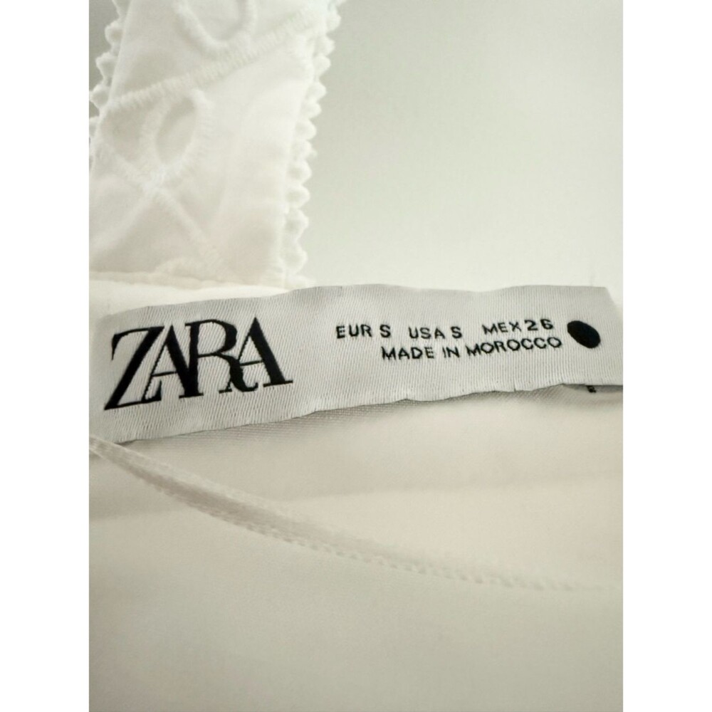 Zara White Eyelet Cotton Halter Crop Top - Size Small - Picture 5 of 6